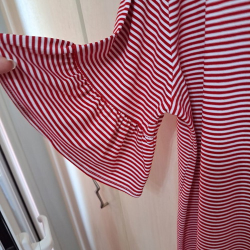 Women's red and white V-neck blouse size L new, cotton
