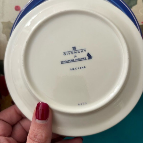 Givenchy Singapore Airlines plates set of 6 like new