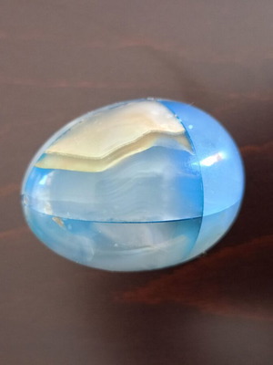 Collectible onyx egg in blue
