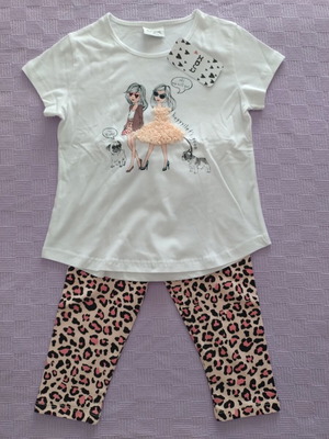 Girls' clothing set with capri leggings and blouse, new, age 6
