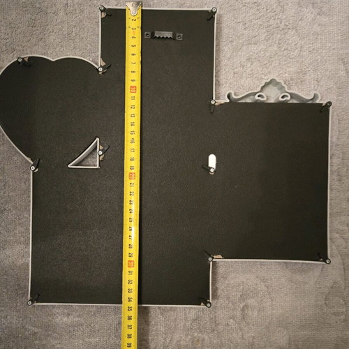 Plastic wall photo frame like new