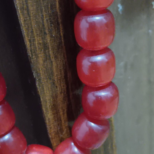 Red komboloi with sweet sound, resin mix