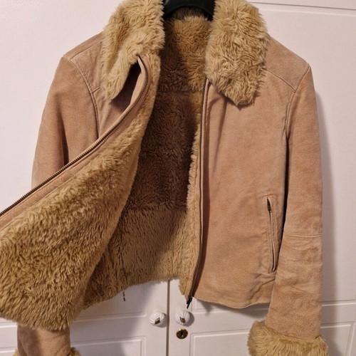Women's leather mouton coat beige like new, size Medium-Large