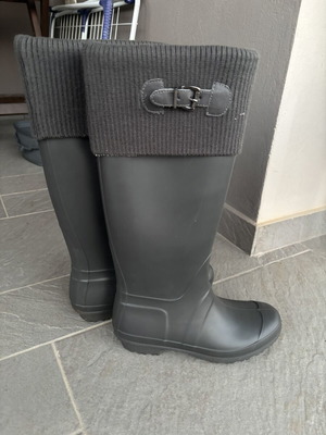 Gray rain boots like new, size 38, 45 cm height