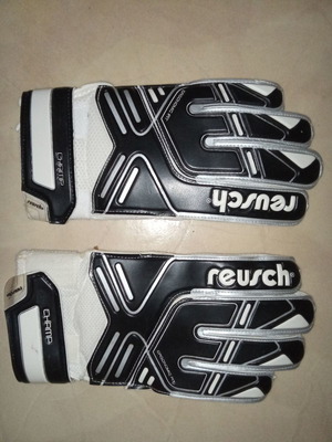 Reusch #9 football goalkeeper gloves new