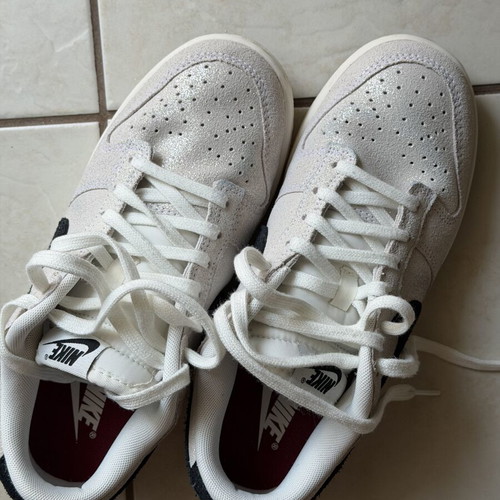 Nike Dunk Low SE 38.5 suede iridescent, like new