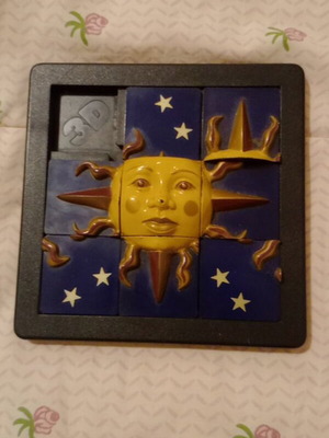 Slide puzzle used Vintage Damert 1993 3-D Sun and Stars