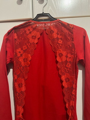 Women's red bodysuit like new