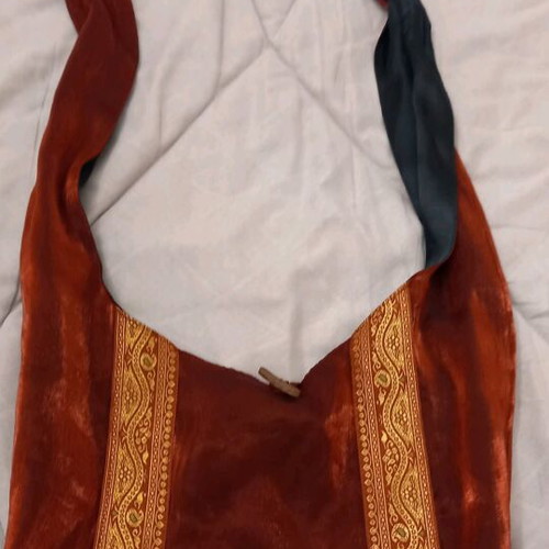 Handmade shoulder bag red and gold in excellent condition