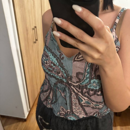 Crop top colorful Regalinas shirt like new, size M/L