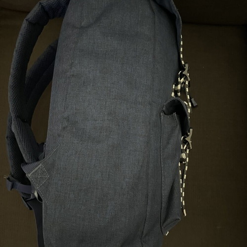Herschel Supply Co. Little America backpack 21L, dark blue with checkered straps