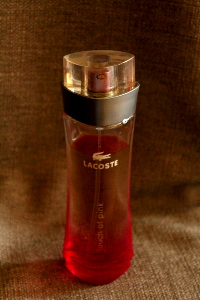 Touch of Pink Lacoste Fragrances gia ginekes 90ml 85%FULL