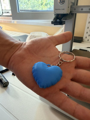 3D Printed Heart-Balloon Keychain like new