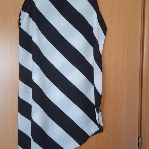 Asymmetric striped blouse like new, black and white, size S