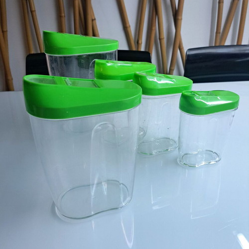 Food storage containers used, set of 5 with green lids