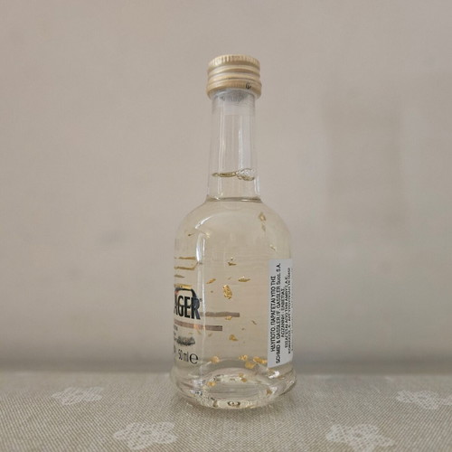 Goldschlager liqueur with edible 24k gold flakes, 50ml