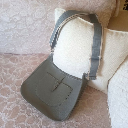 Shoulder bag like new, grey synthetic leather