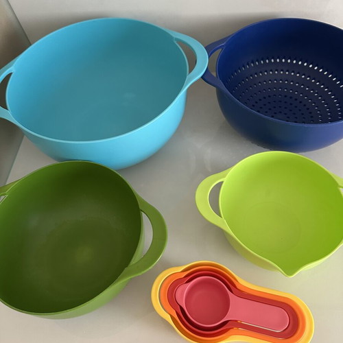 Joseph Joseph Nest Plus 8-Piece Plastic Kitchen Measuring Set like new