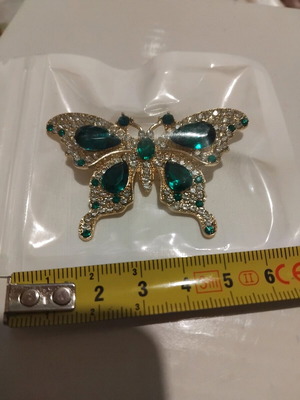 Butterfly brooch with rhinestones new 5.5cm