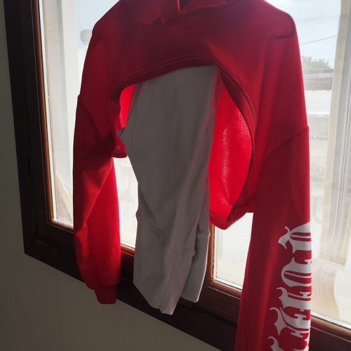 Sportswear set with bolero and white yoga pants like new