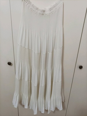 Φούστα μακριά πλισέ μπεζ one size