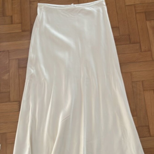 Grace & Mila satin cream viscose skirt, size L