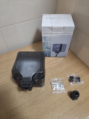 Outdoor Waterproof Switched Socket new