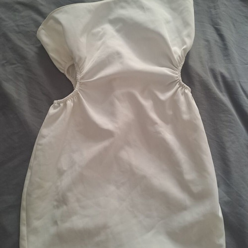 White mini dress Zara new with cutouts and one shoulder