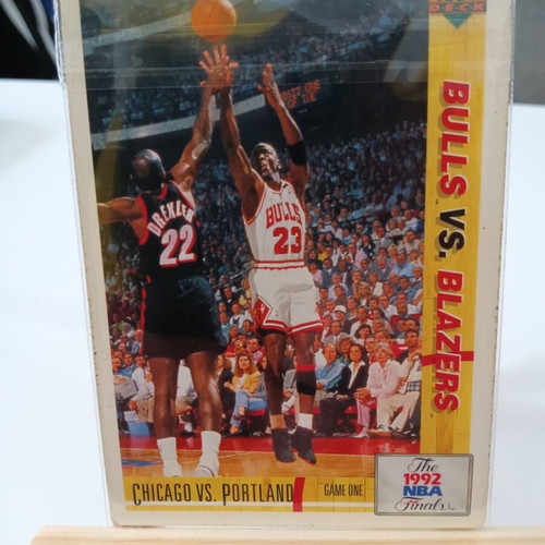 NBA Upper Deck International 1991-92 vintage card lot, 82 pcs