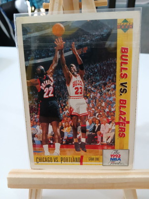 NBA Upper Deck International 1991-92 vintage card lot, 82 pcs