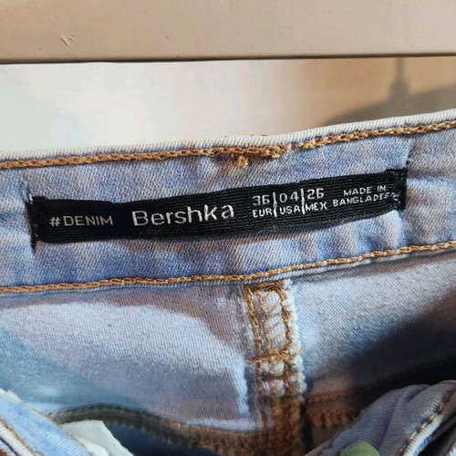 Bershka skinny jeans like new, high waist, light color