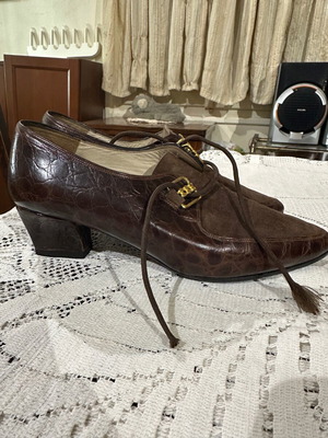 Women's leather shoes used, brown, size 38