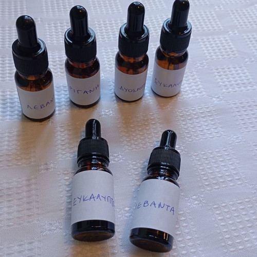 Essential oils 2 bottles 10 ml each, new, various scents