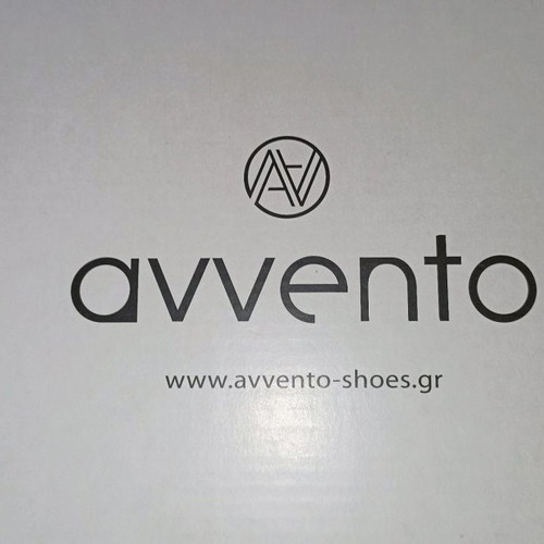 Avento red pumps new with low square heel size 38