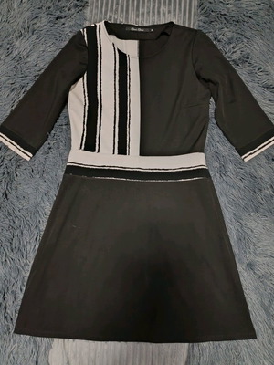 Italian dress size M like new, very chic and unique