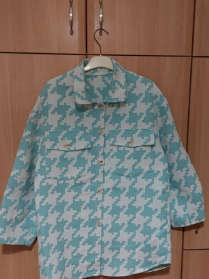 Onesize jacket like new, beige and turquoise