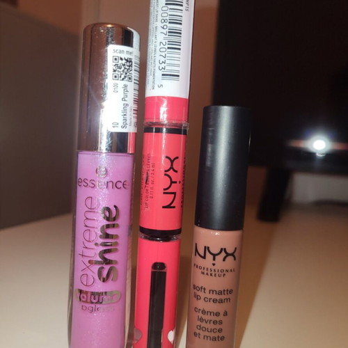 NYX lipsticks and Essence lipgloss like new