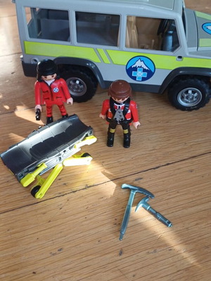 Playmobil Mountain Rescue Truck used with accessories