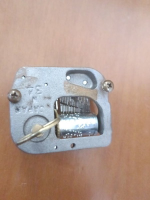 Music box mechanism used, The Blue Danube melody