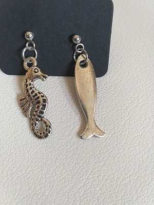 Summer earrings with seahorse and fish, new, silver