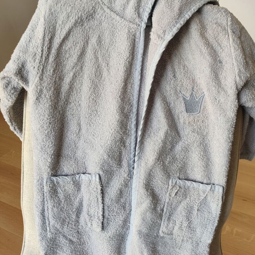 Children's bathrobe used for 1-2 years old without belt