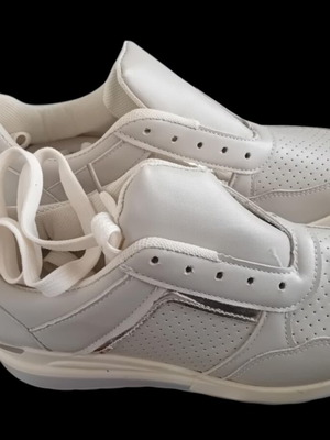 Women's beige athletic shoes size 39 new