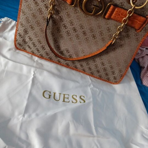 Guess handbag like new, beige and orange