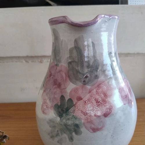 Large handpainted clay jug like new with beautiful designs