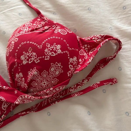 Oysho bikini top used, red with white paisley print, size S