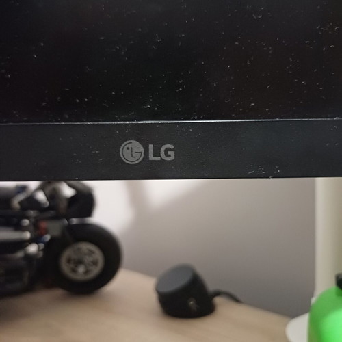 LG Ultragear 24" Gaming Monitor used with motherboard issue