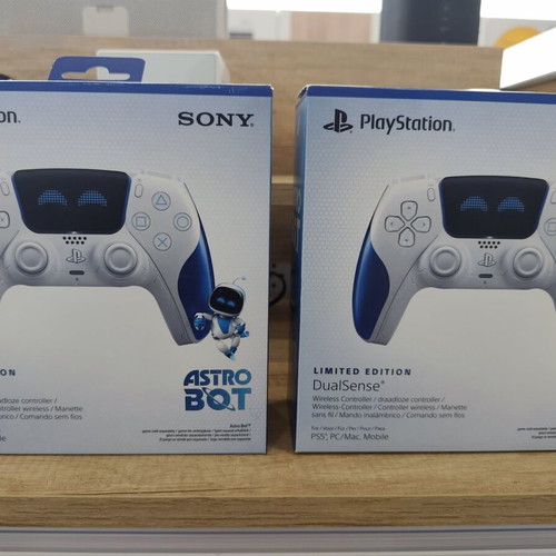 Astrobot Dualsense controllers new for PlayStation 5