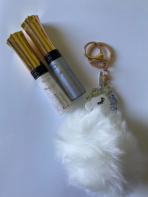 Diamond eyeliner in white and silver colors, new, with unicorn keychain gift
