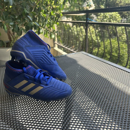 Adidas football shoes like new, size 31, blue
