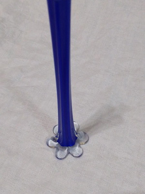 Soliflore vase 20 cm like new with elephant foot base